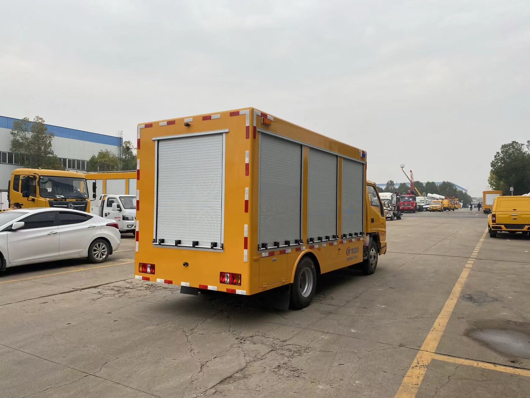 江鈴救險(xiǎn)車(chē)1000方(便攜泵)